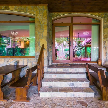 Pensión Todorovi 3*